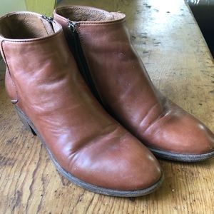 Frye Women’s Ankle Booties 8 1/2